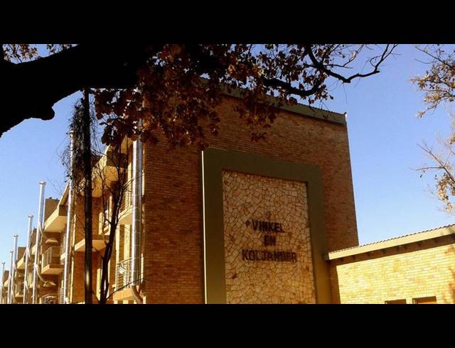 1 BEDROOM PROPERTY TO RENT IN DIE BULT